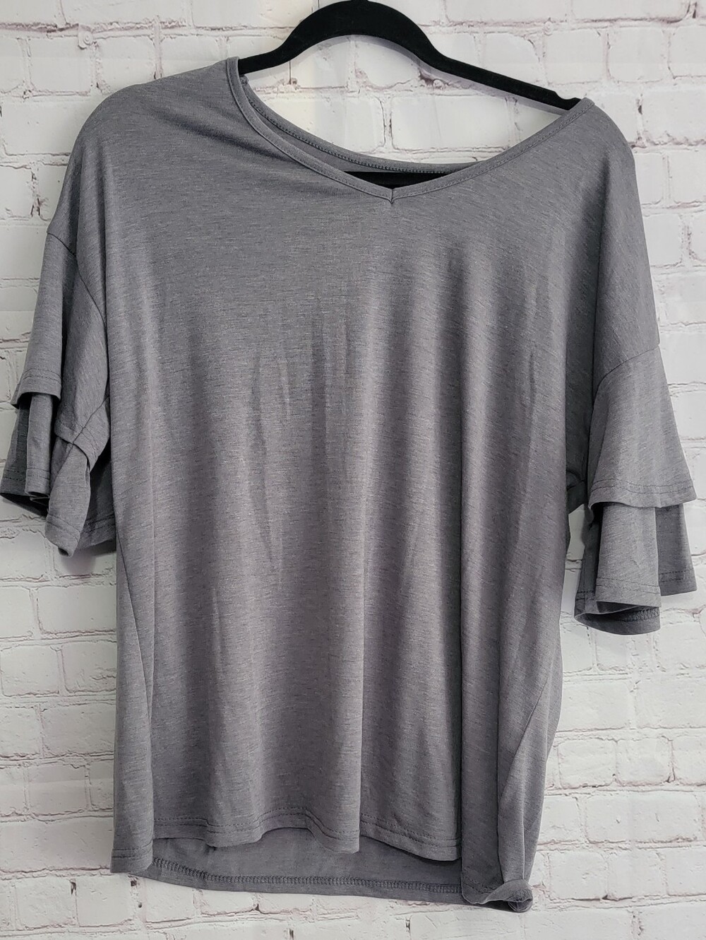 Women's Gray Ruffle Sleeve V-Neck Top XXL